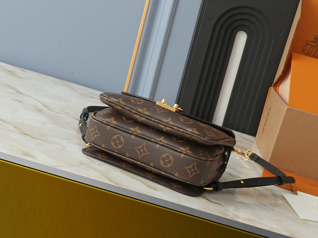 Chic & Stylish Bags