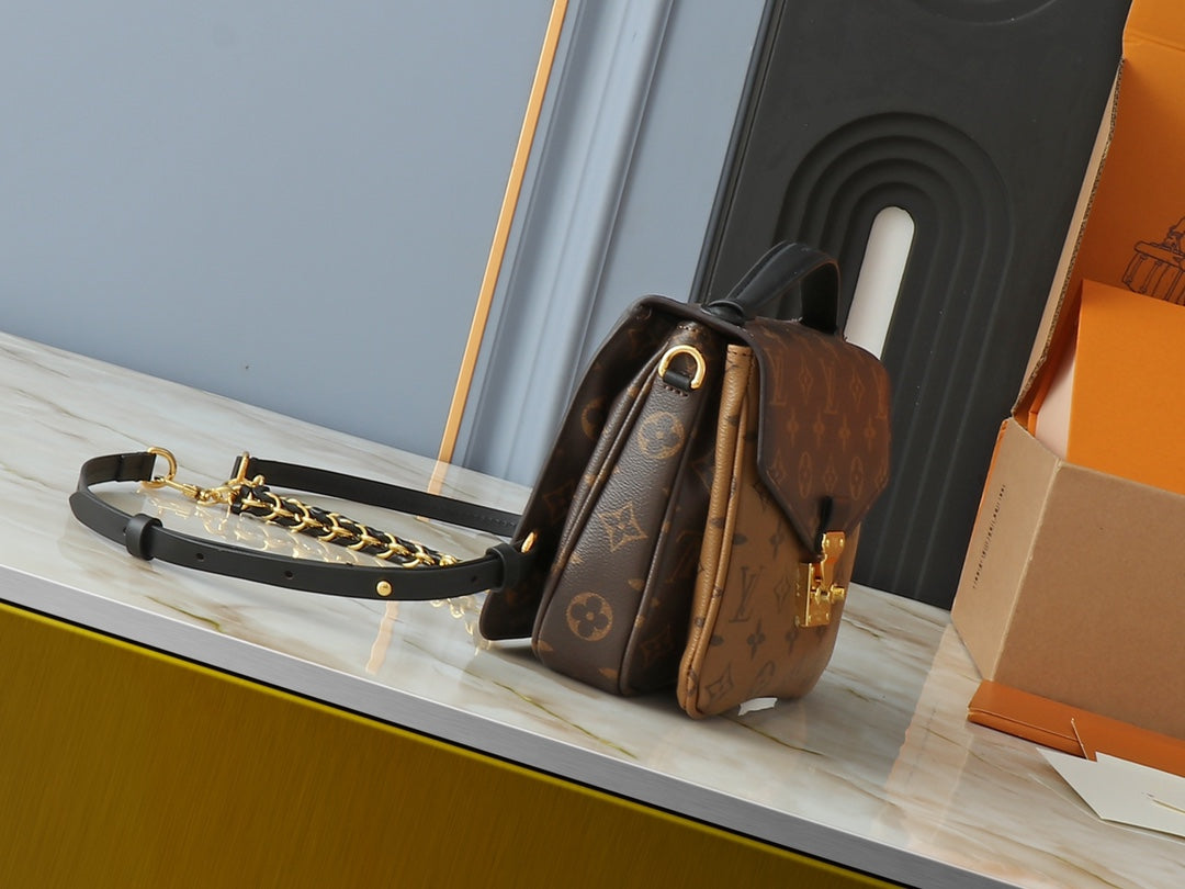 Chic & Stylish Bags