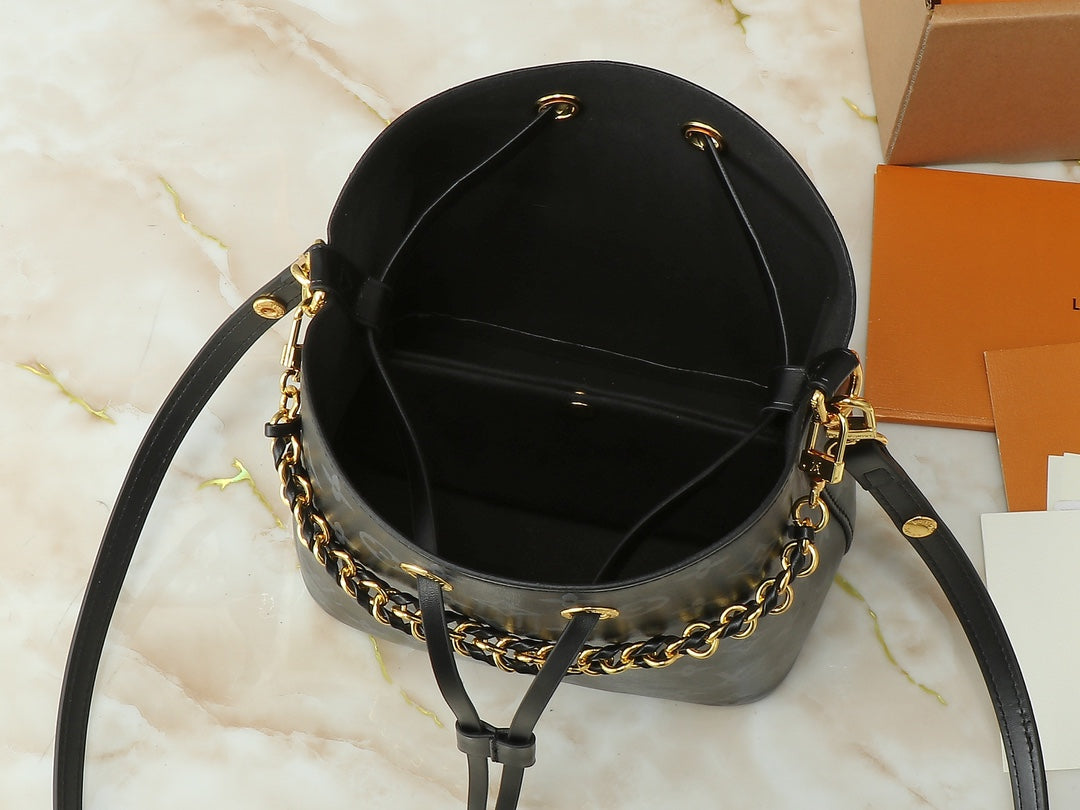 Chic & Stylish Bags