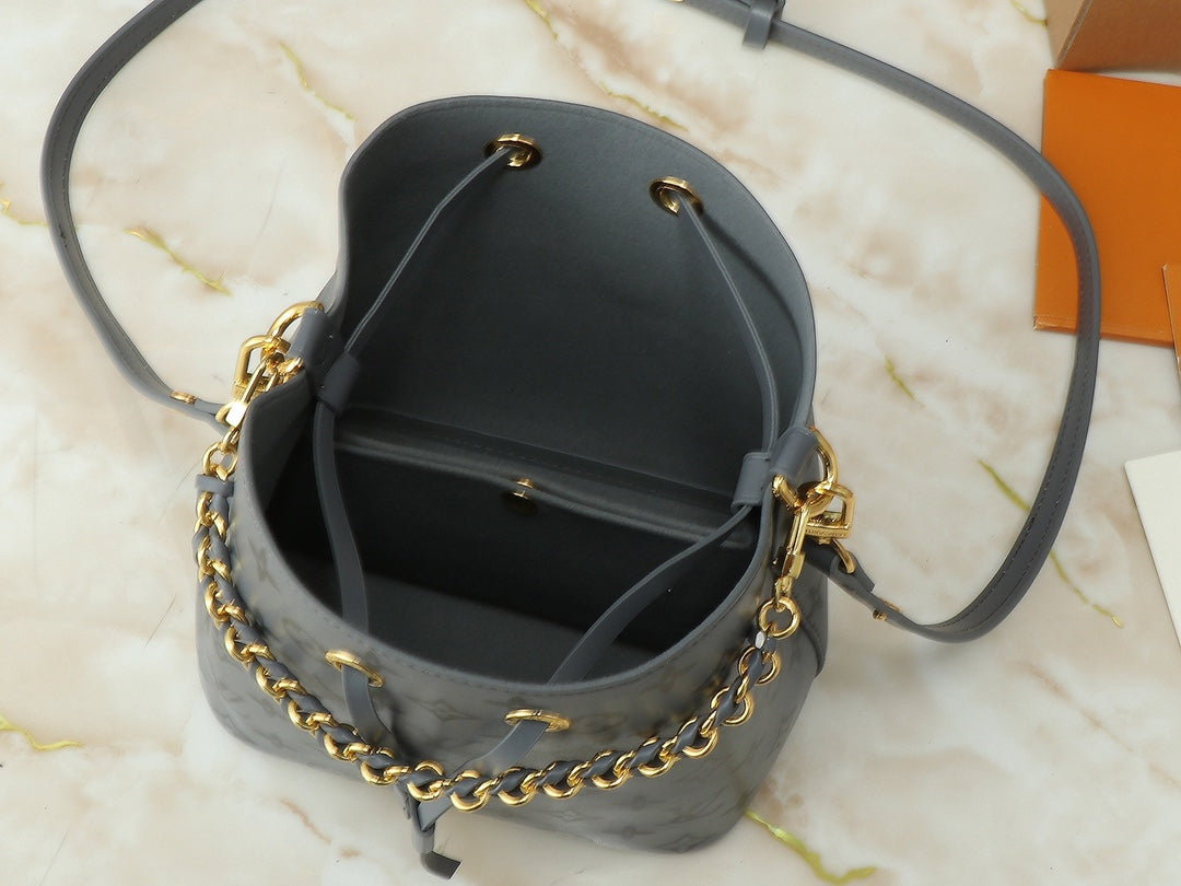 Chic & Stylish Bags