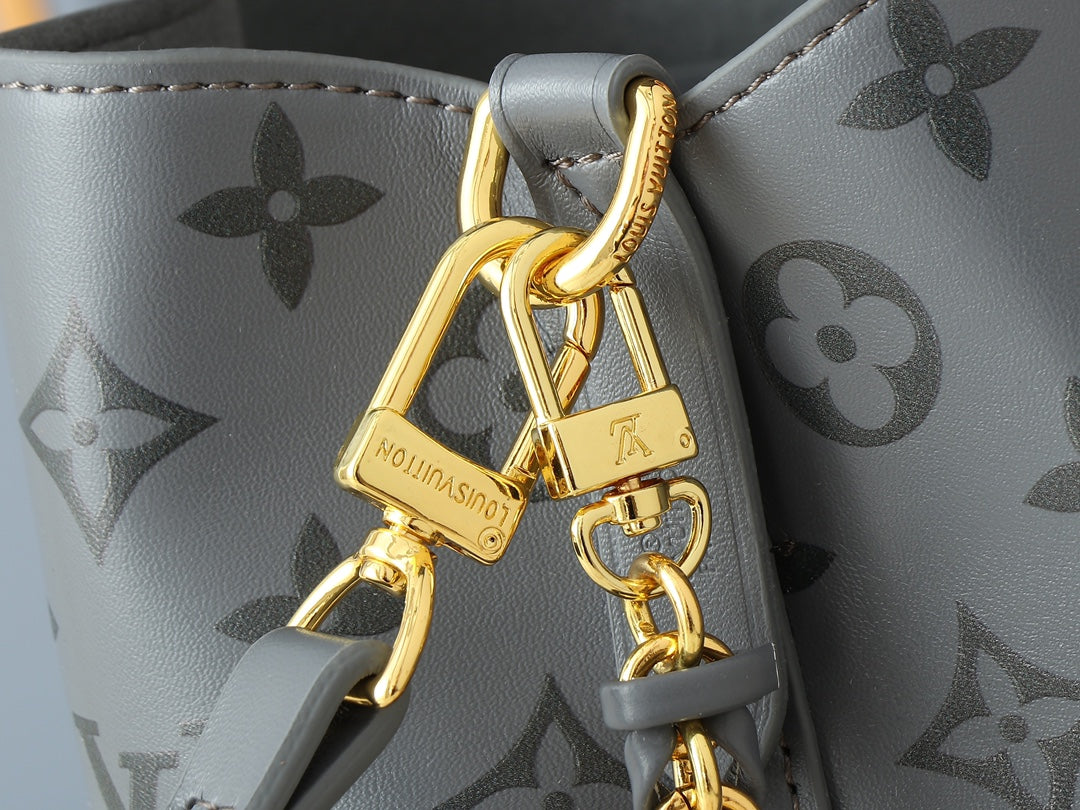 Chic & Stylish Bags