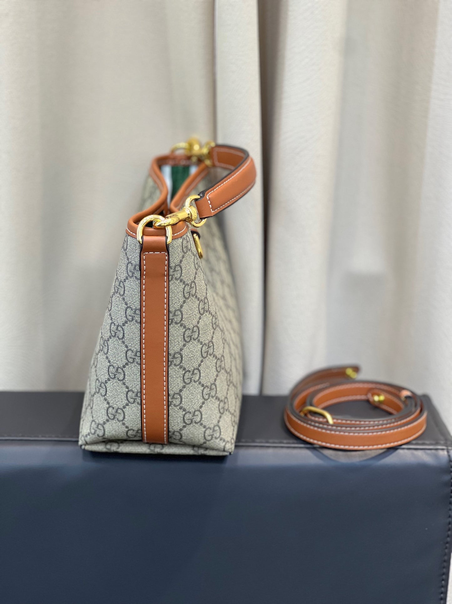 Chic & Stylish Bags
