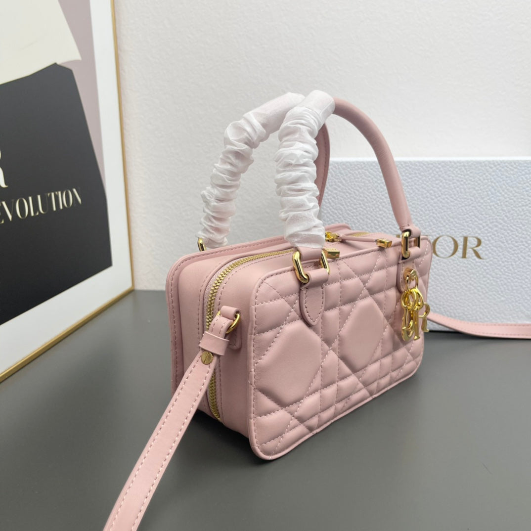 Chic & Stylish Bags