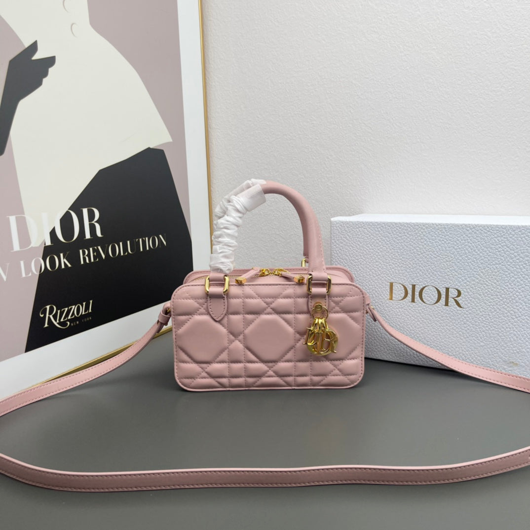Chic & Stylish Bags