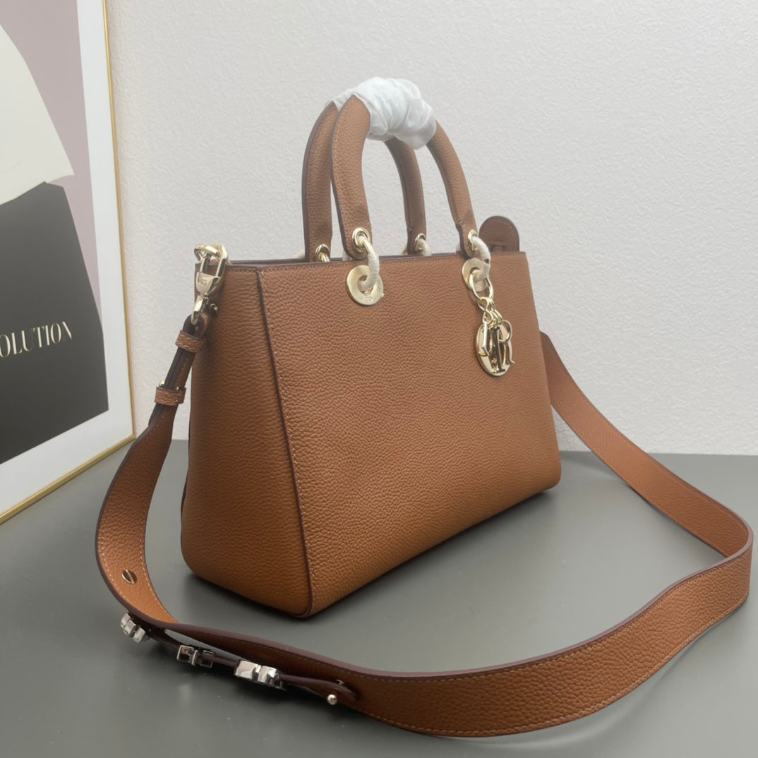 Chic & Stylish Bags
