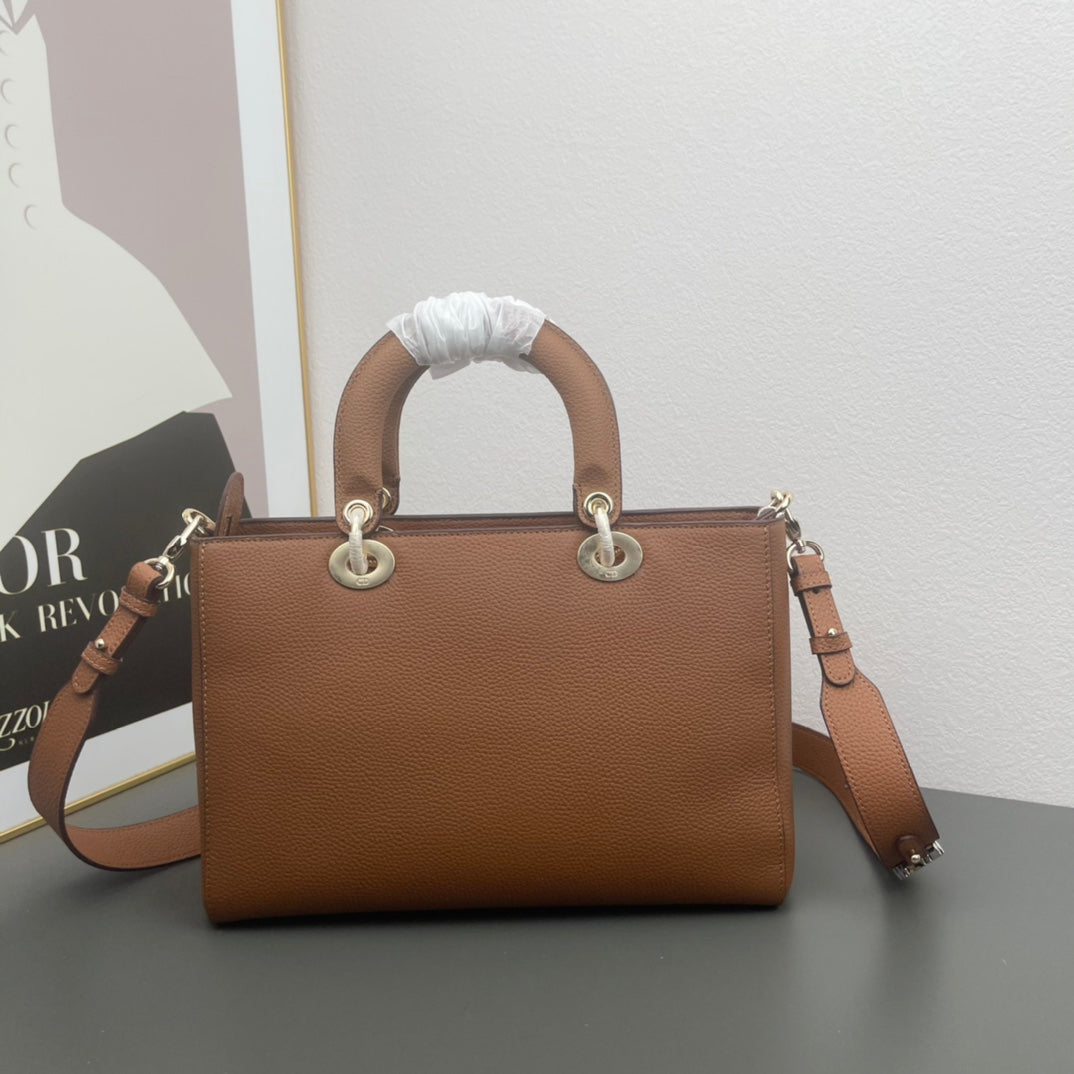 Chic & Stylish Bags