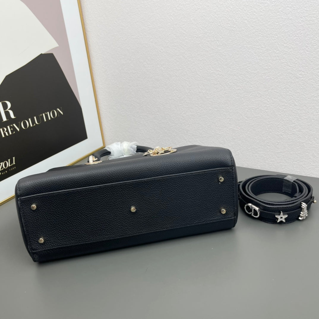 Chic & Stylish Bags