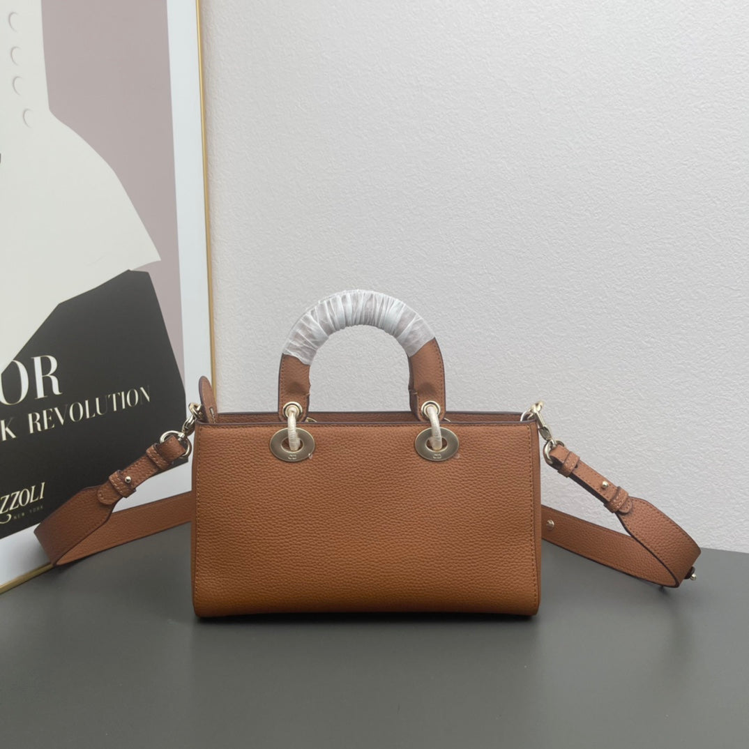 Chic & Stylish Bags