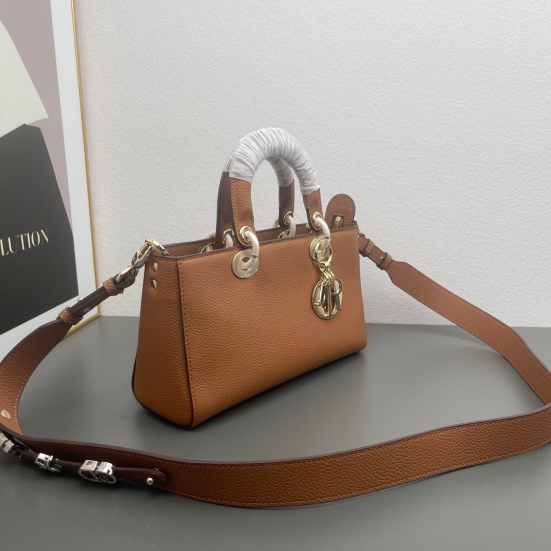 Chic & Stylish Bags