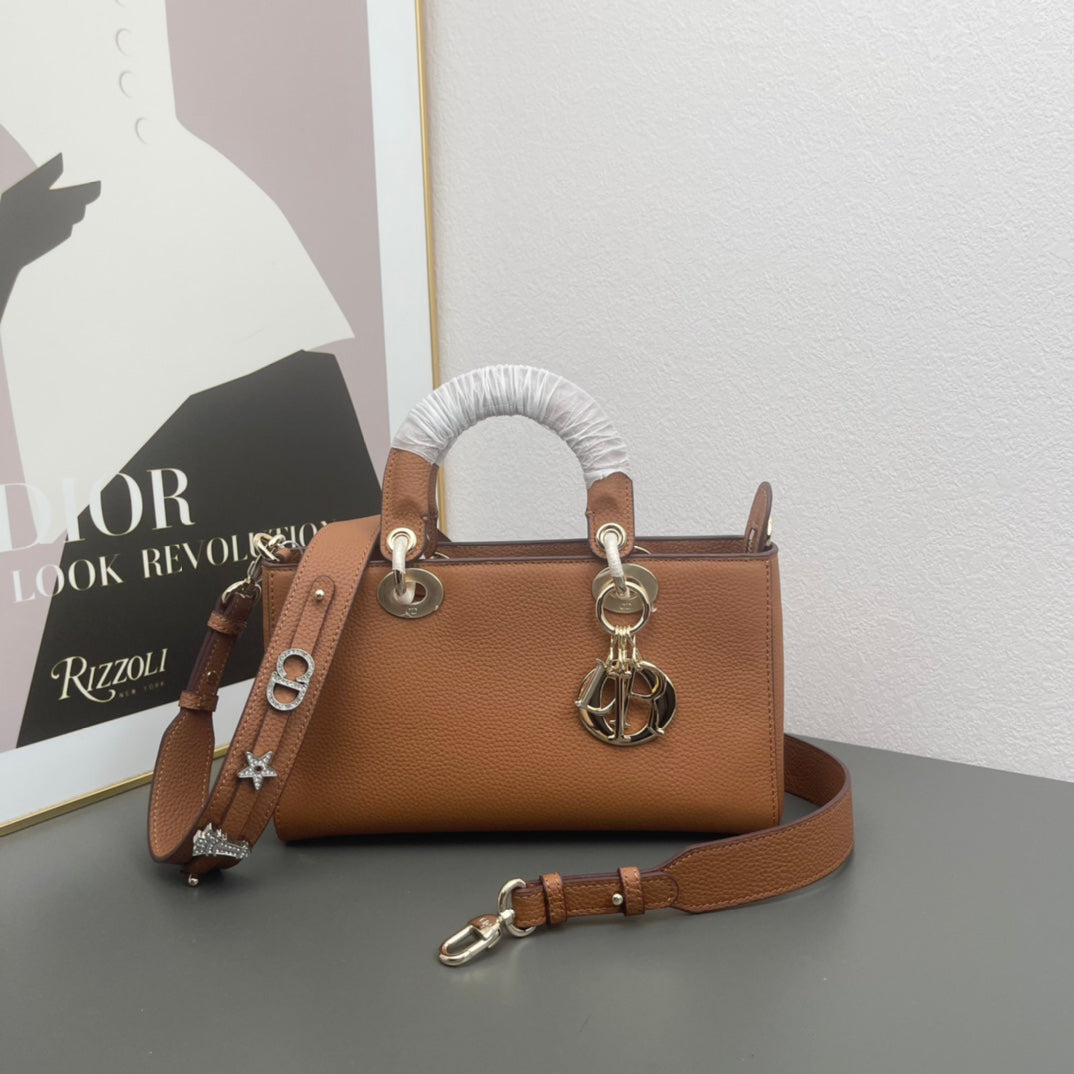 Chic & Stylish Bags