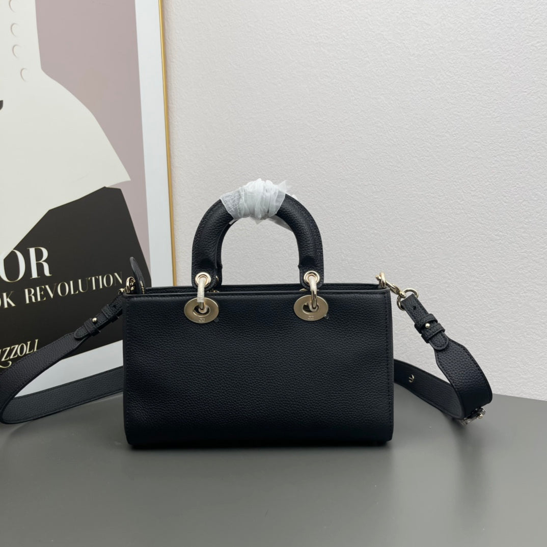 Chic & Stylish Bags