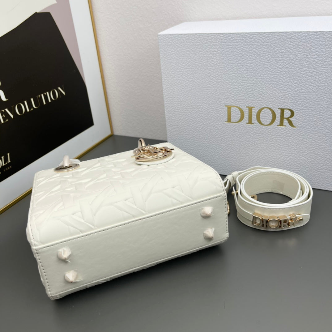 Chic & Stylish Bags