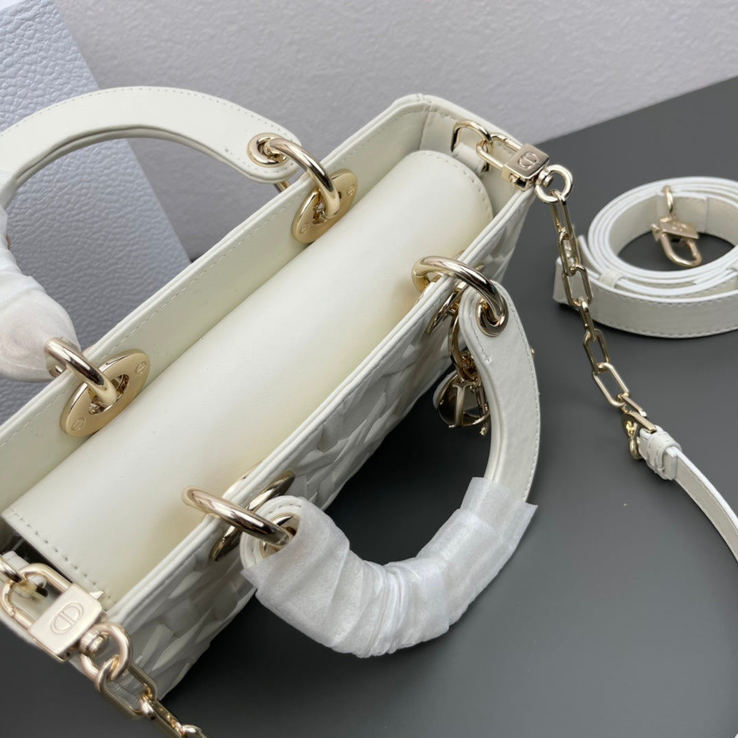 Chic & Stylish Bags