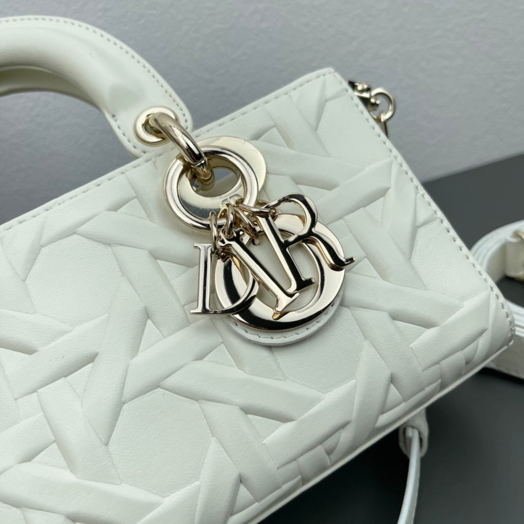 Chic & Stylish Bags