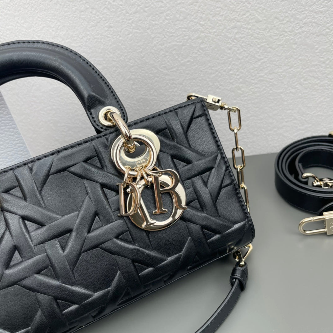 Chic & Stylish Bags