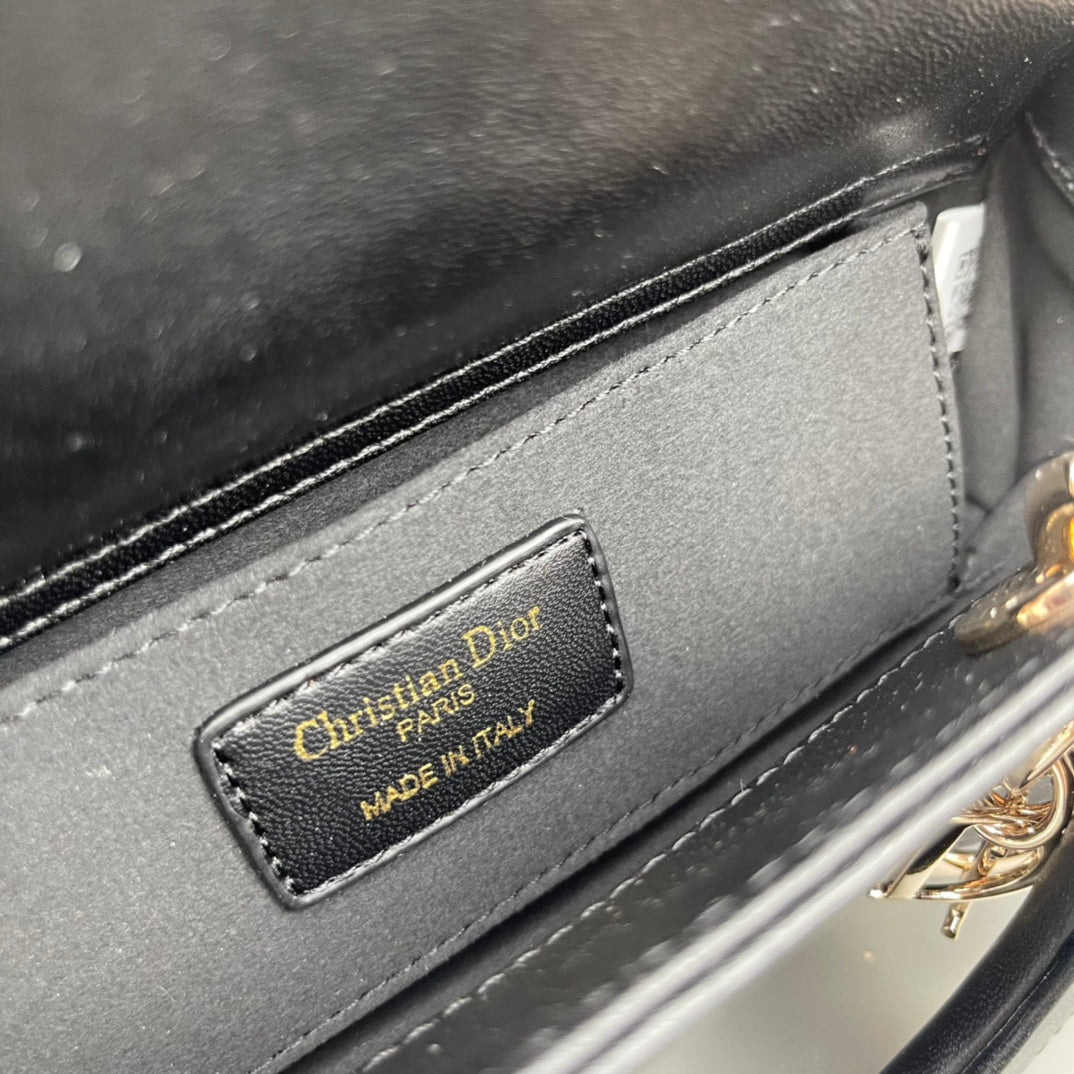 Chic & Stylish Bags