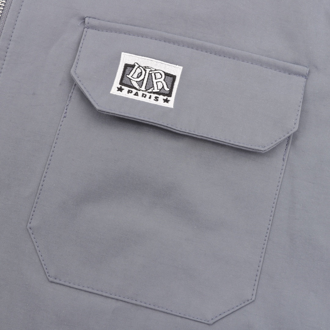 MINIMALIST STREET STYLE