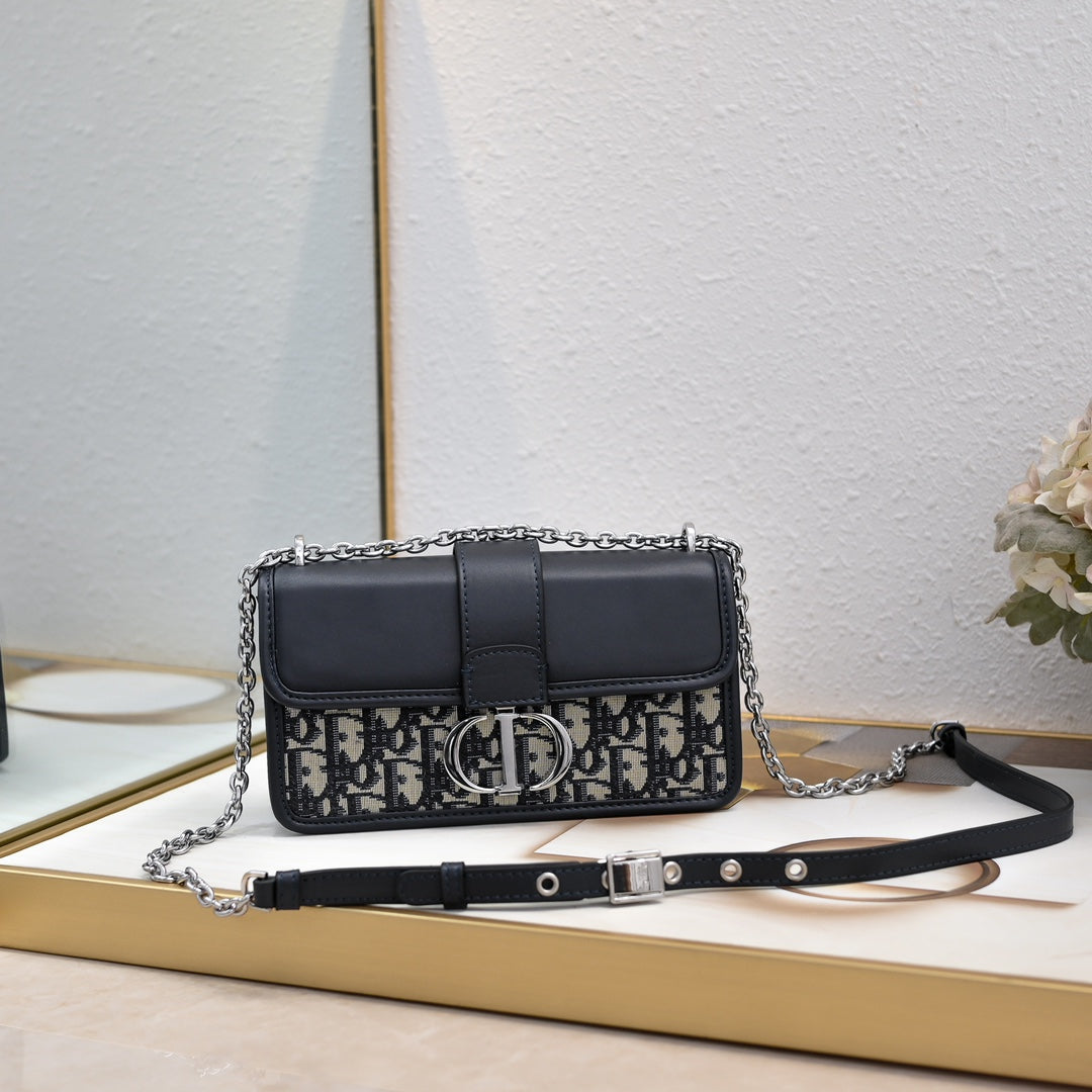 Chic & Stylish Bags