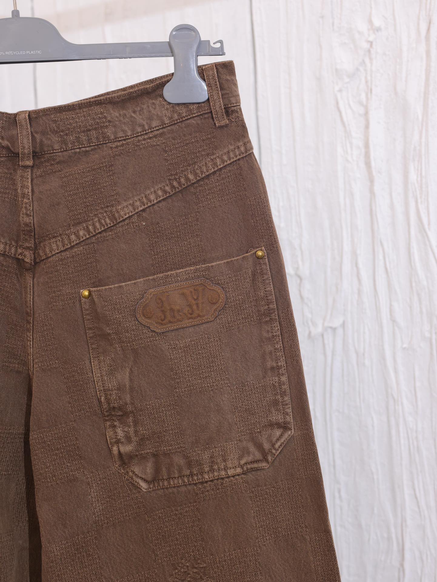 MINIMALIST STREET STYLE