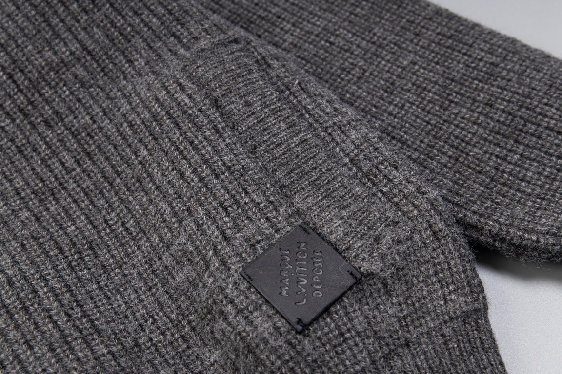 MINIMALIST STREET STYLE