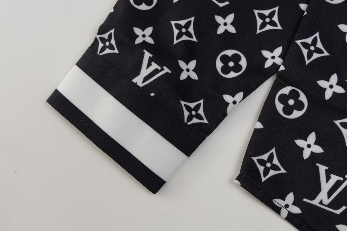 MINIMALIST STREET STYLE