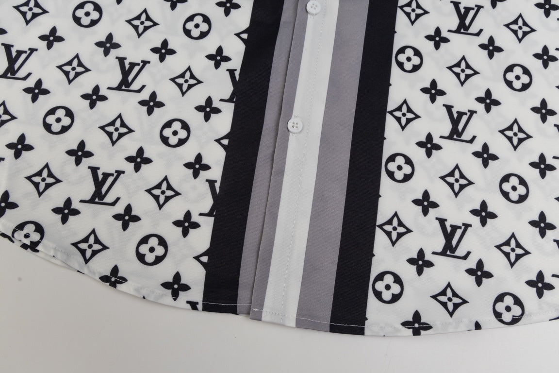 MINIMALIST STREET STYLE