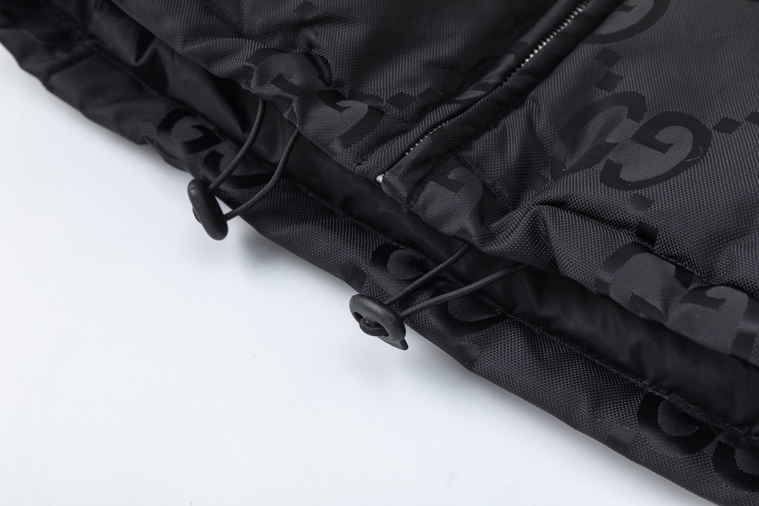 MINIMALIST STREET STYLE