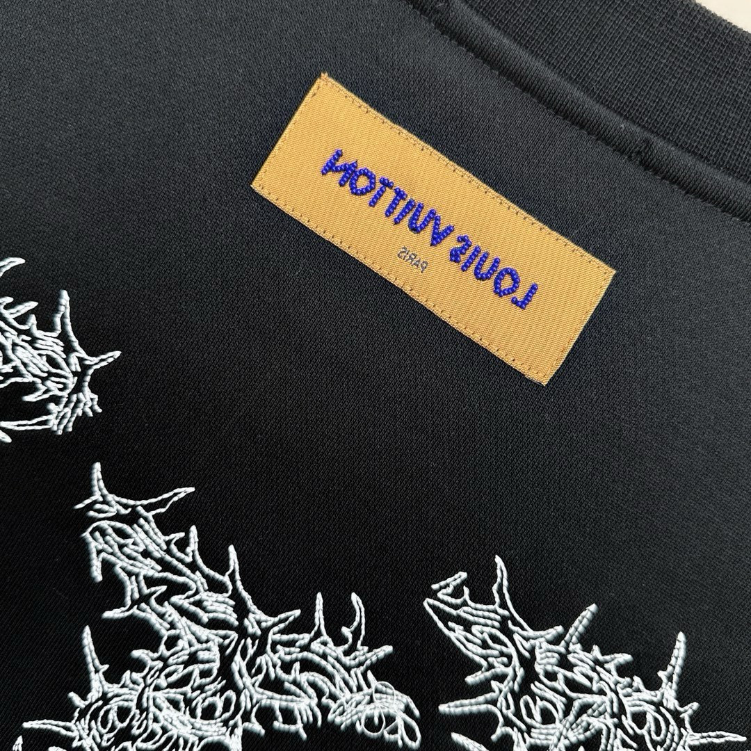 MINIMALIST STREET STYLE