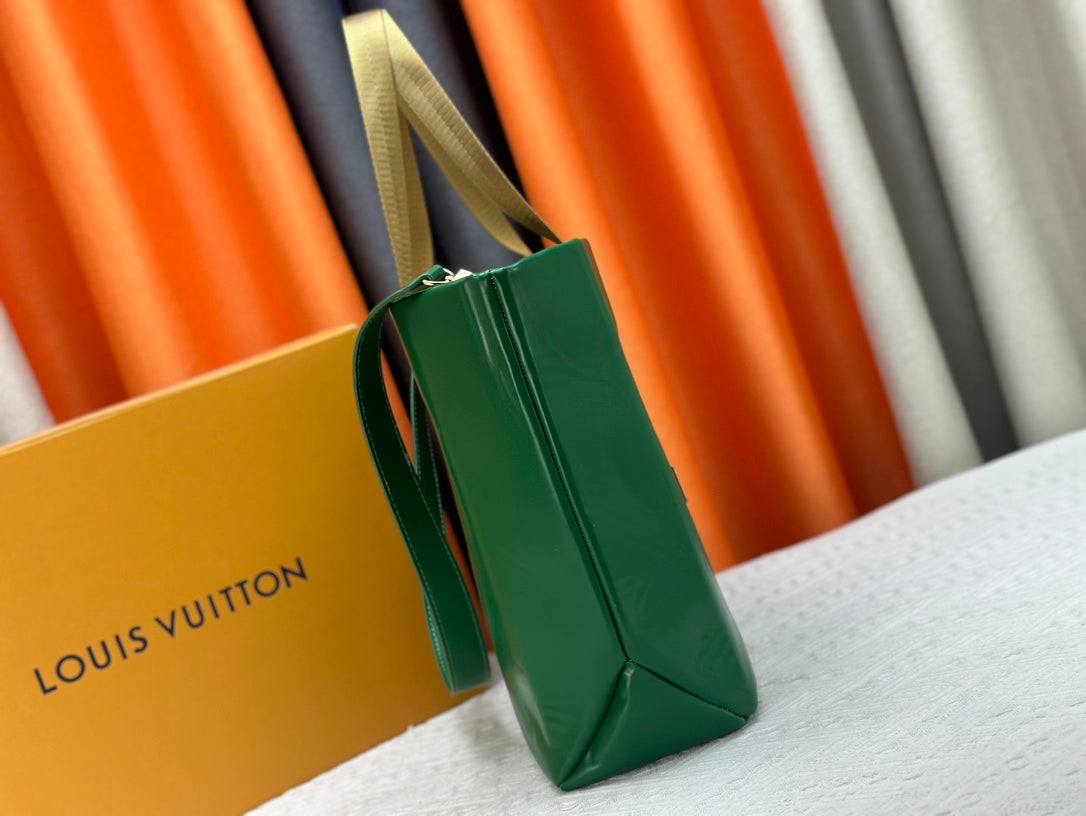 Chic & Stylish Bags