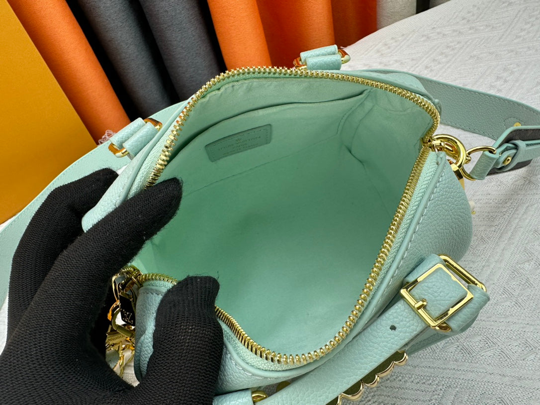 Chic & Stylish Bags