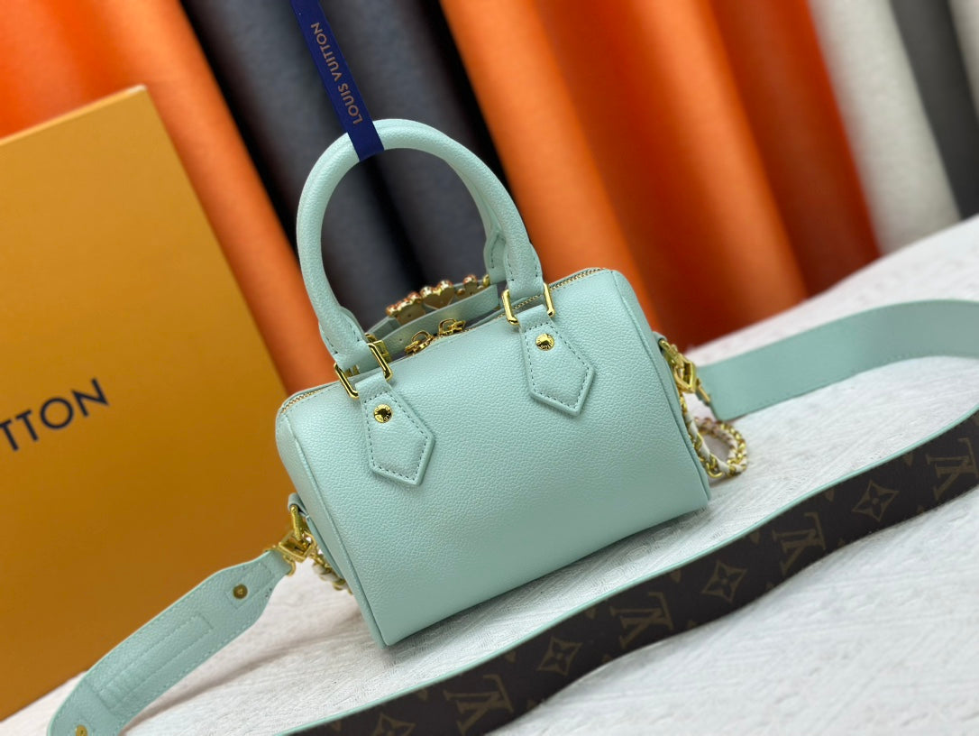 Chic & Stylish Bags