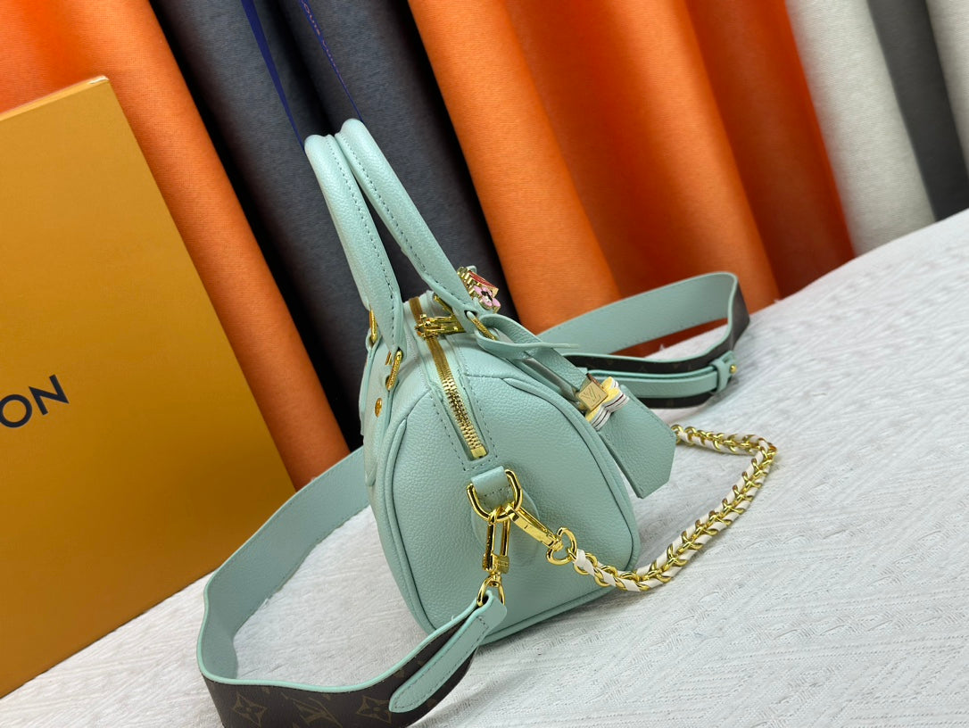 Chic & Stylish Bags