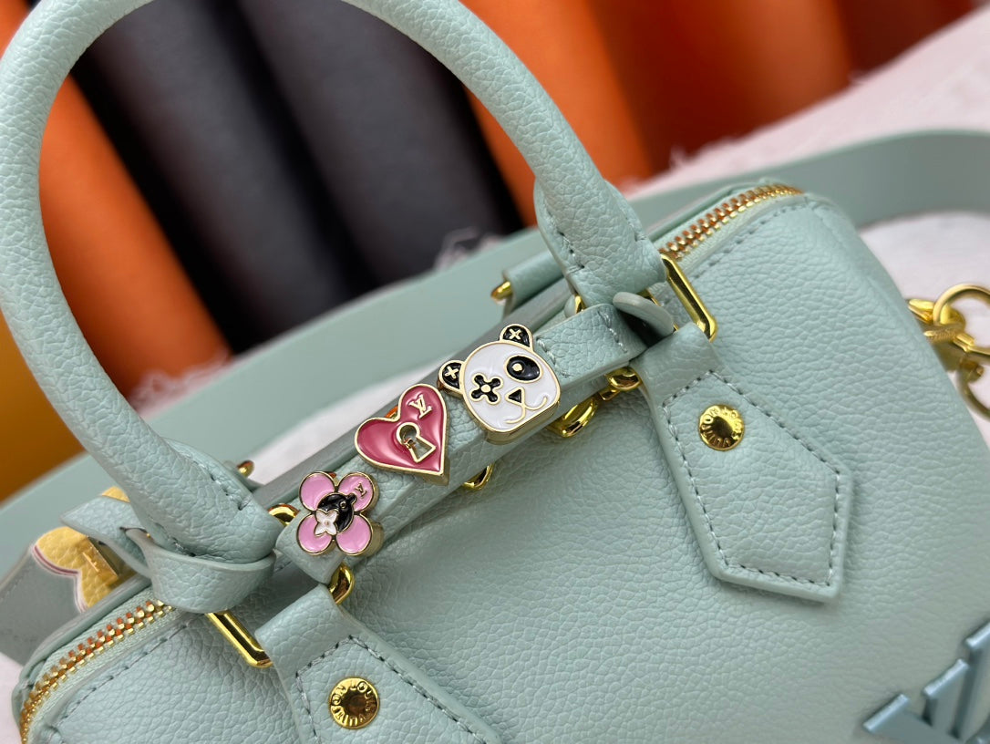 Chic & Stylish Bags
