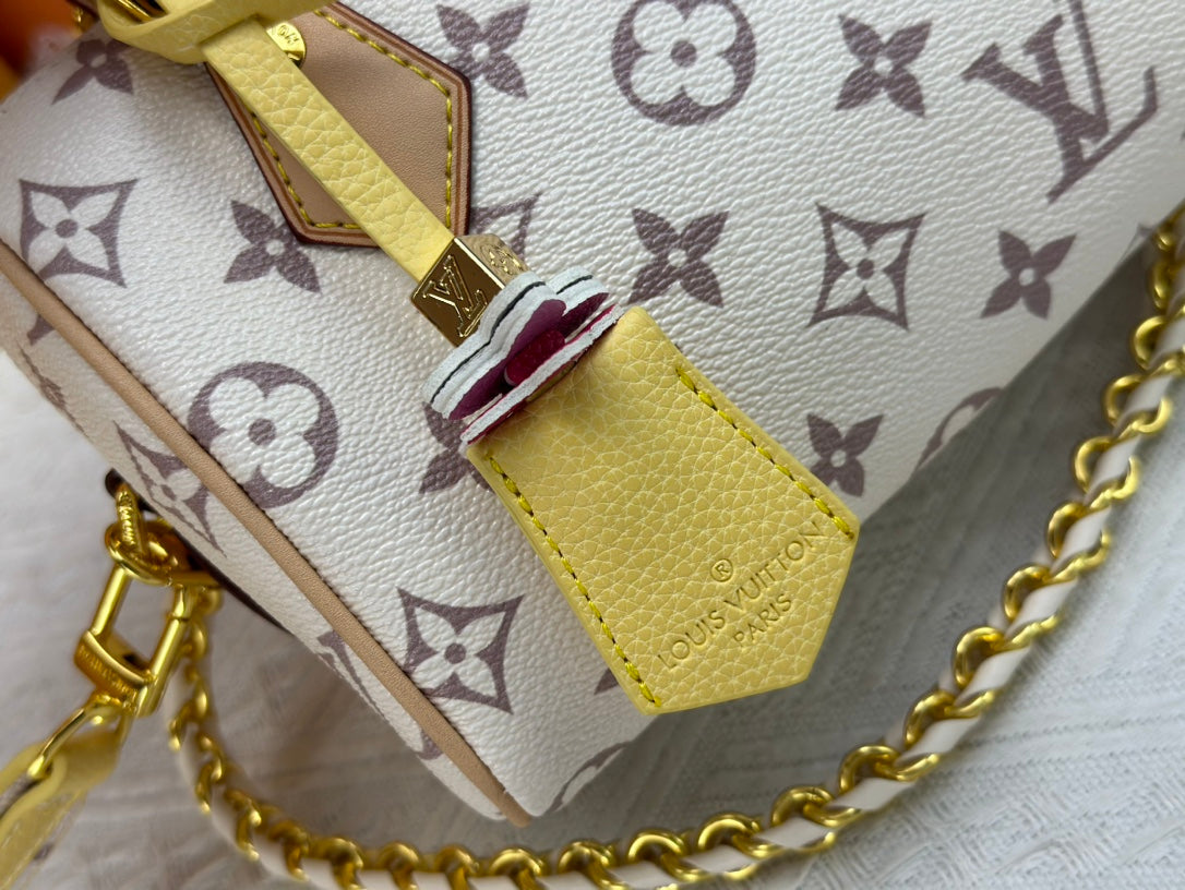 Chic & Stylish Bags