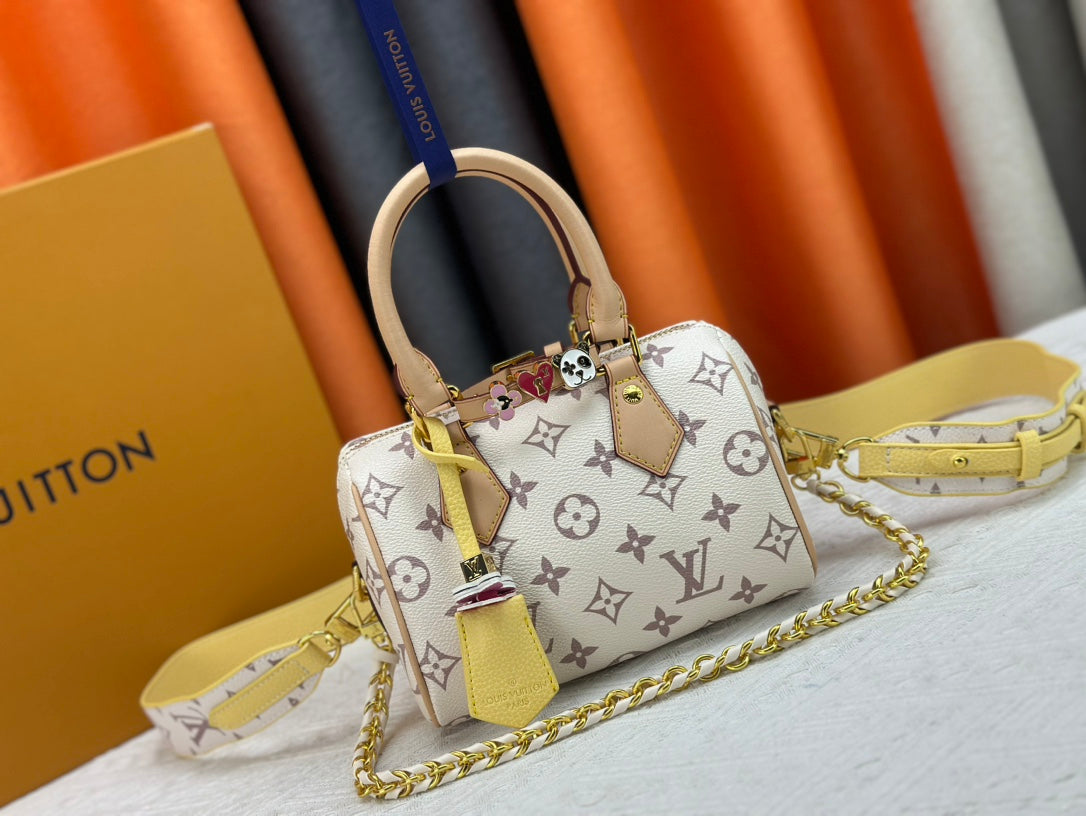 Chic & Stylish Bags