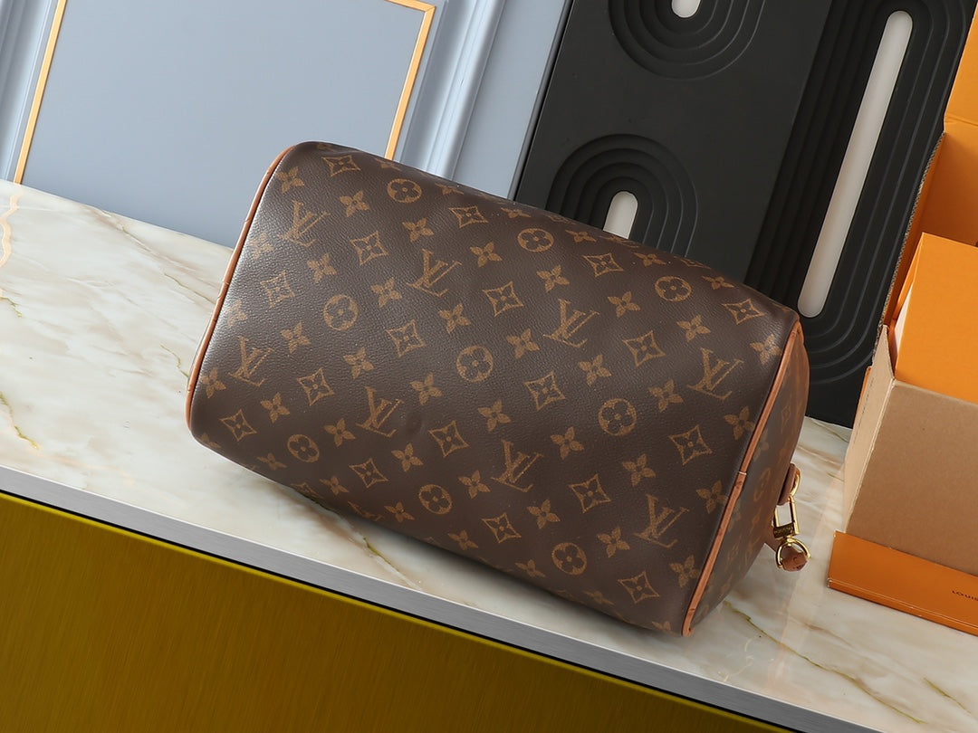 Chic & Stylish Bags