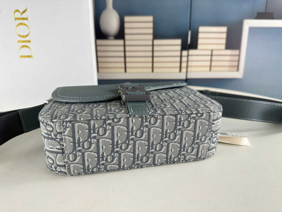 Chic & Stylish Bags