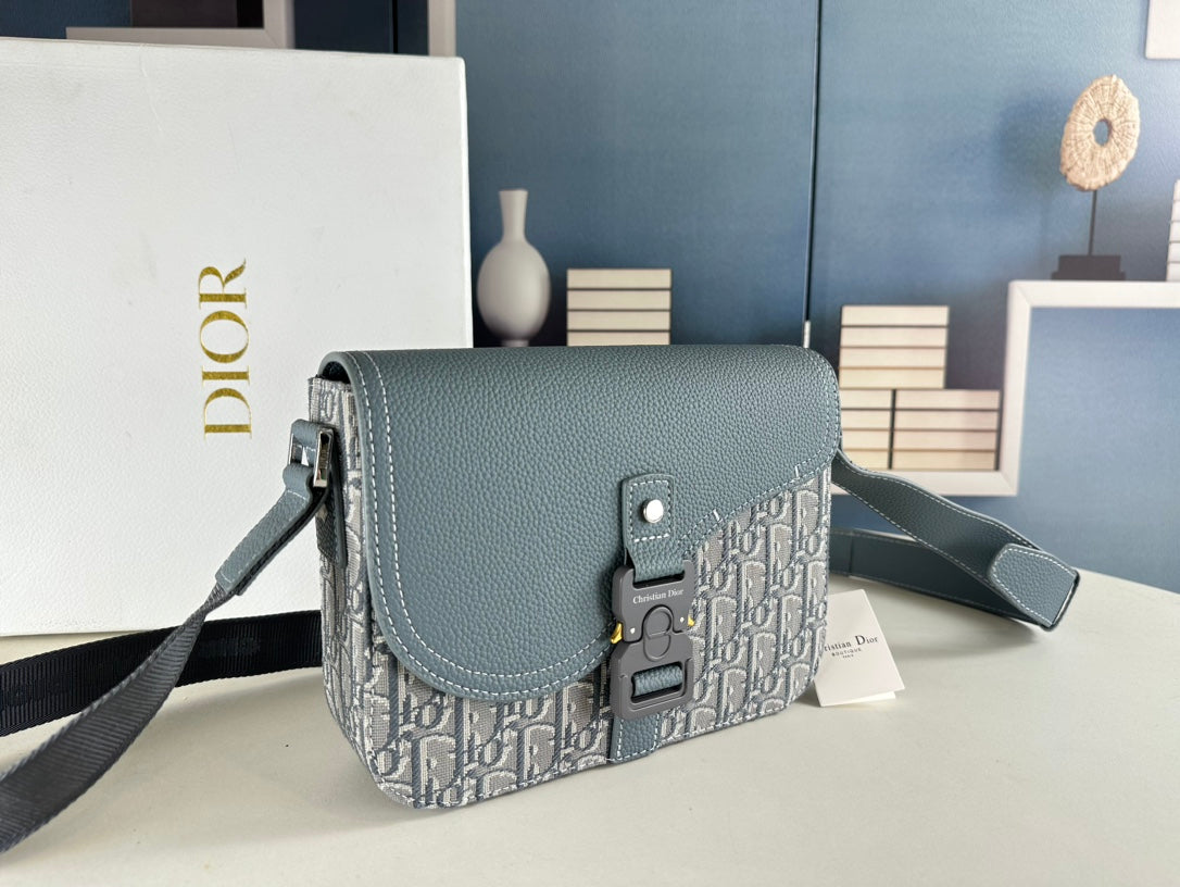 Chic & Stylish Bags