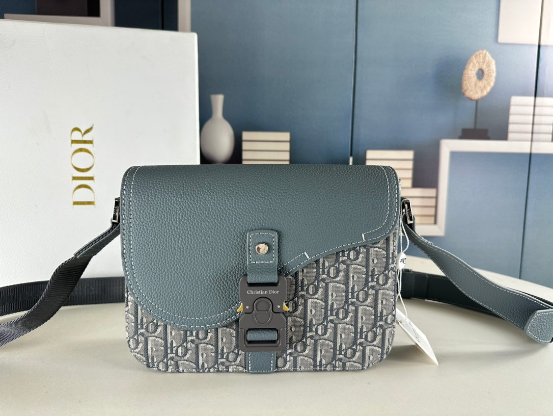 Chic & Stylish Bags