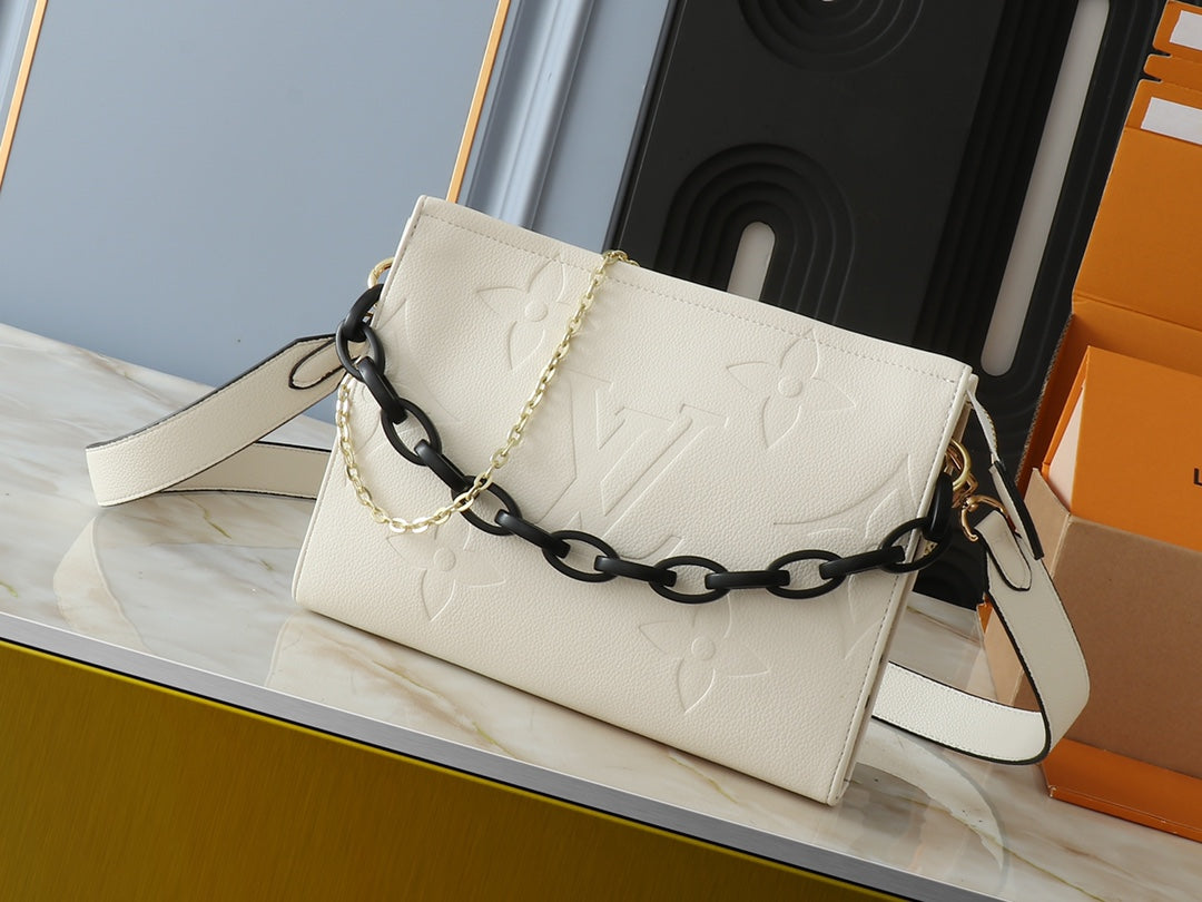 Chic & Stylish Bags