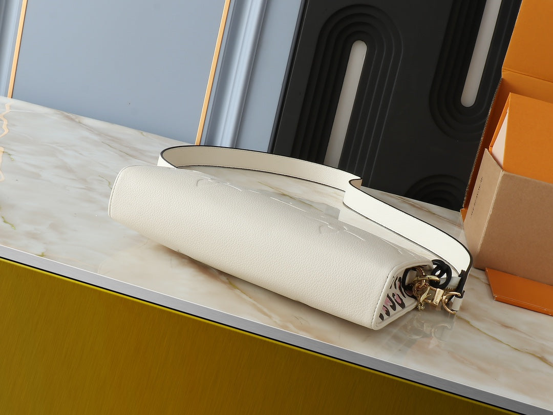Chic & Stylish Bags
