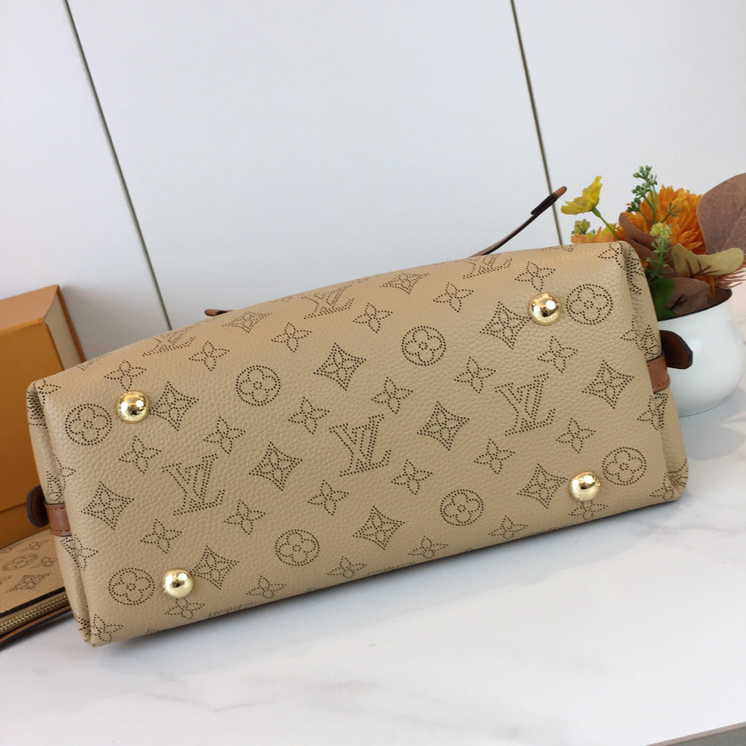 Chic & Stylish Bags