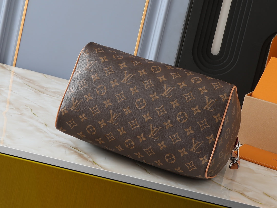 Chic & Stylish Bags