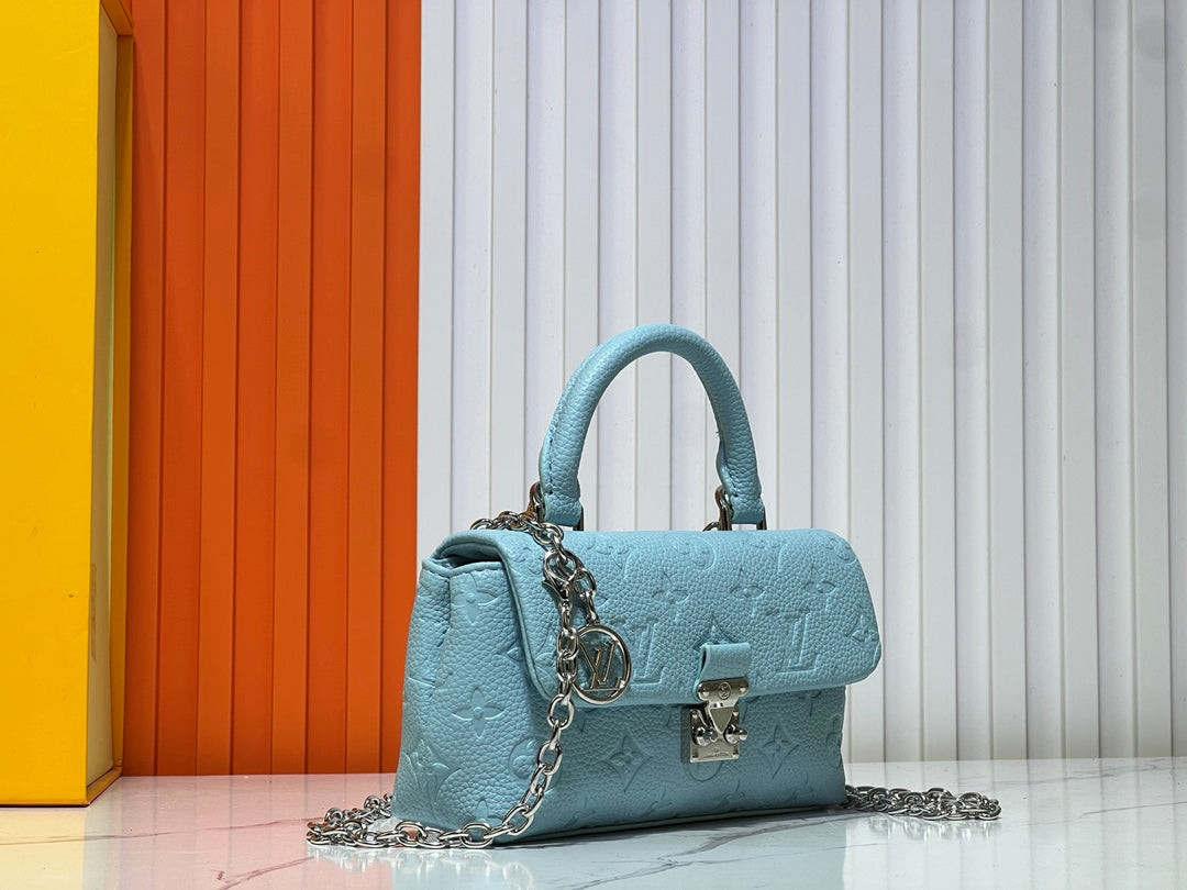 Chic & Stylish Bags