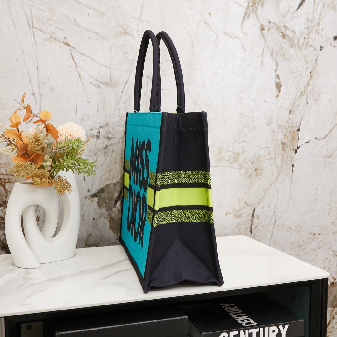 Chic & Stylish Bags