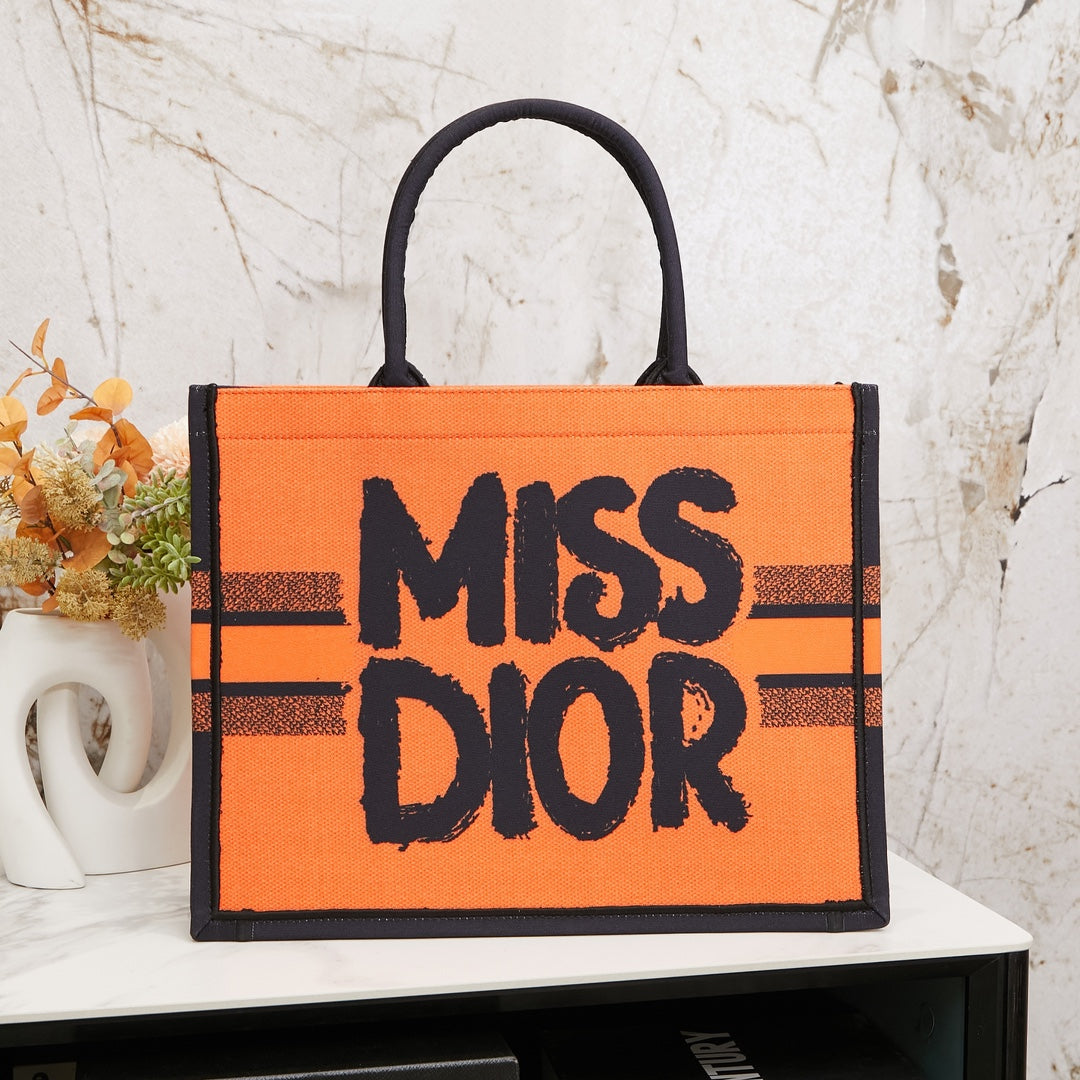 Chic & Stylish Bags