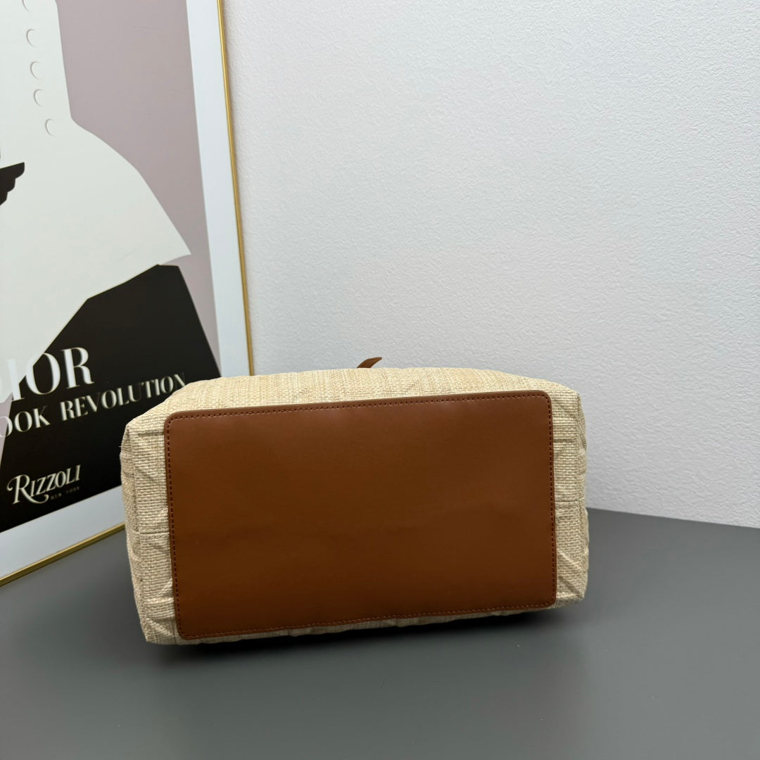 Chic & Stylish Bags