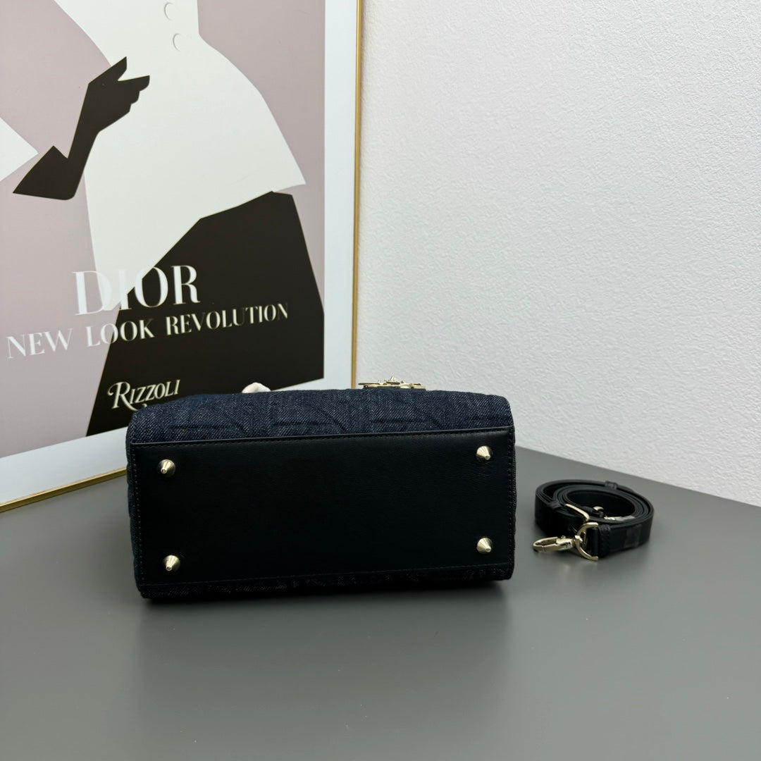 Chic & Stylish Bags