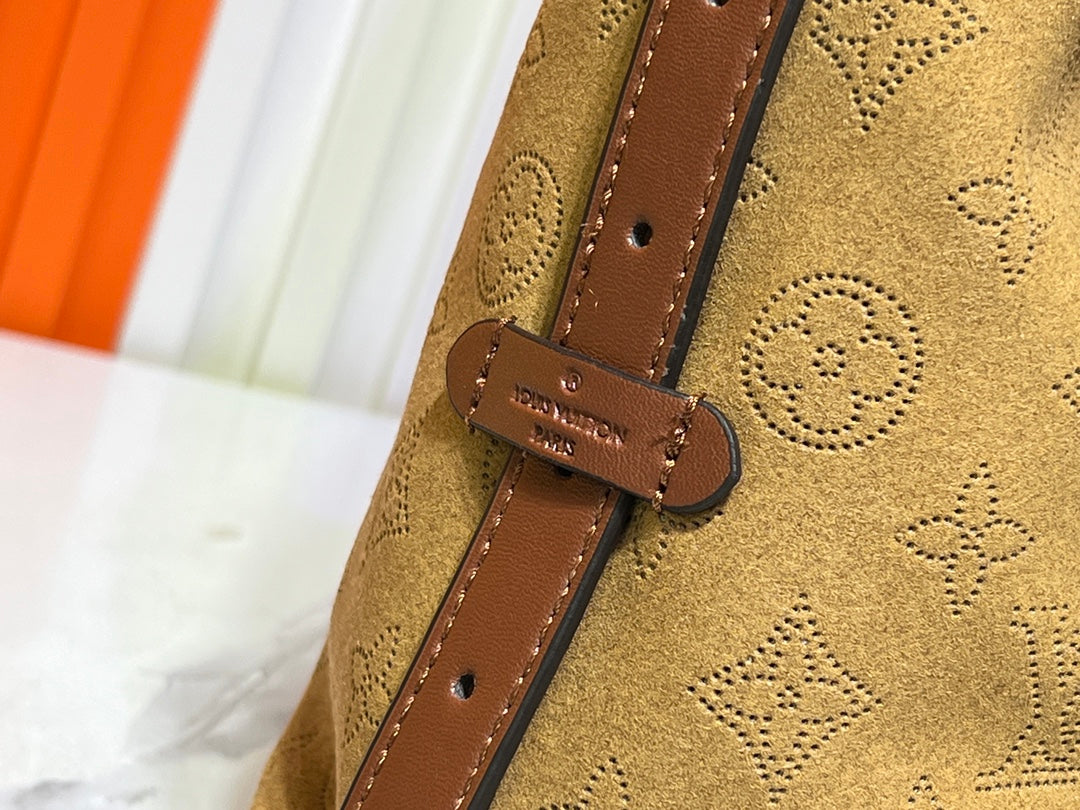 Chic & Stylish Bags