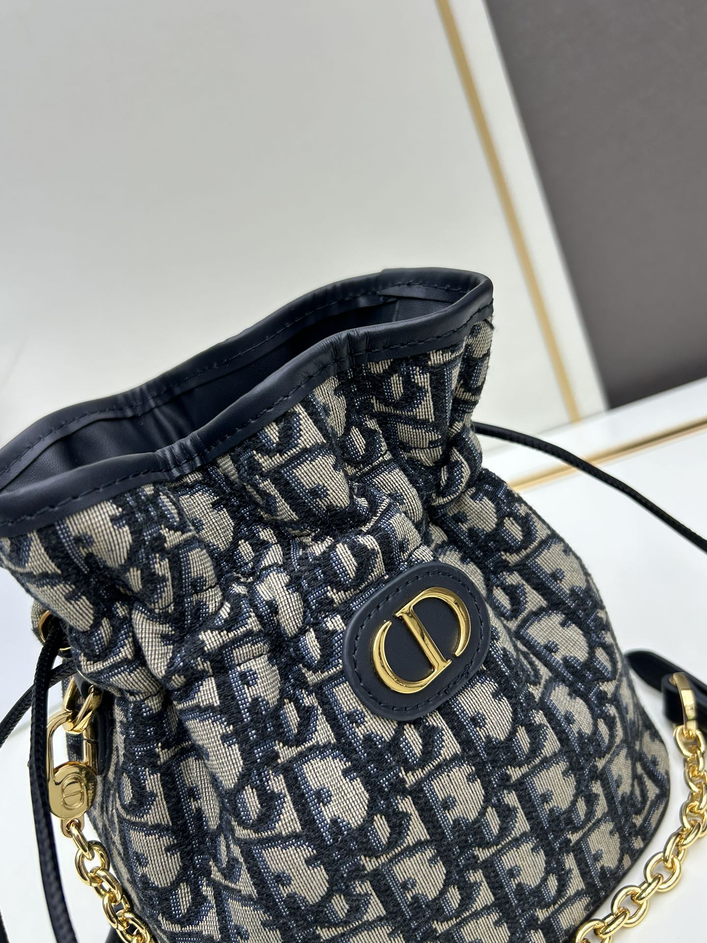 Chic & Stylish Bags
